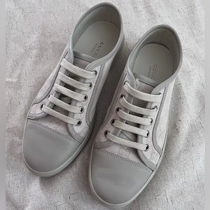 ❤️SOLD❤️Authentic Gucci sneakers
